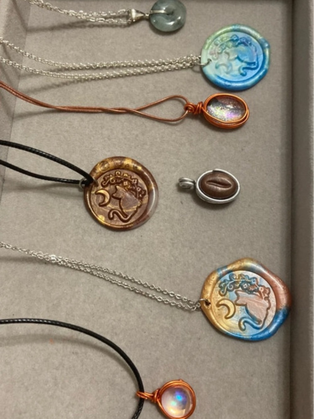 Necklaces pendant bundle of 8 necklaces